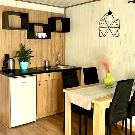 Resort Eden - Domki, Pokoje, Apartamenty Ястшембя-Гура Экстерьер фото
